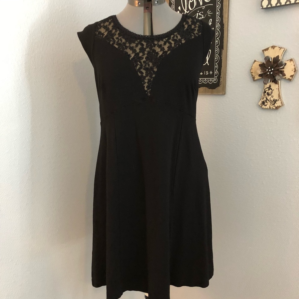 Black maternity dress